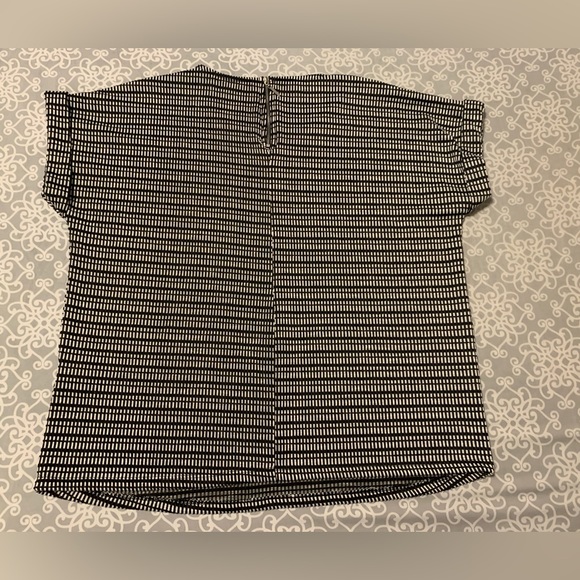 Dressy t-shirt - Picture 5 of 11